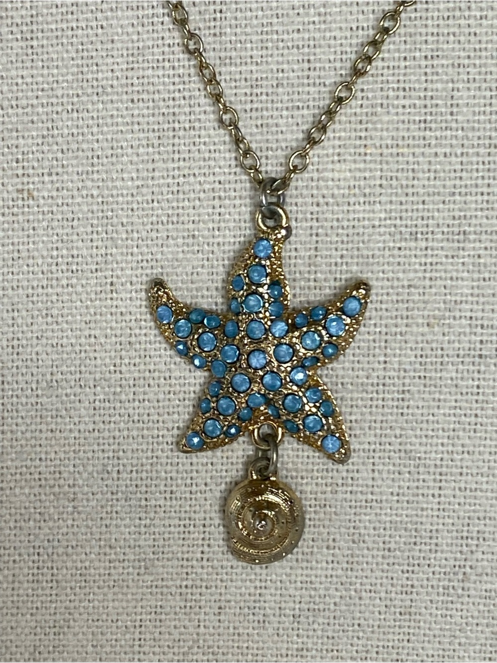 Vintage Starfish & Seashell Pendant Necklace Blue Rhinestone Beach